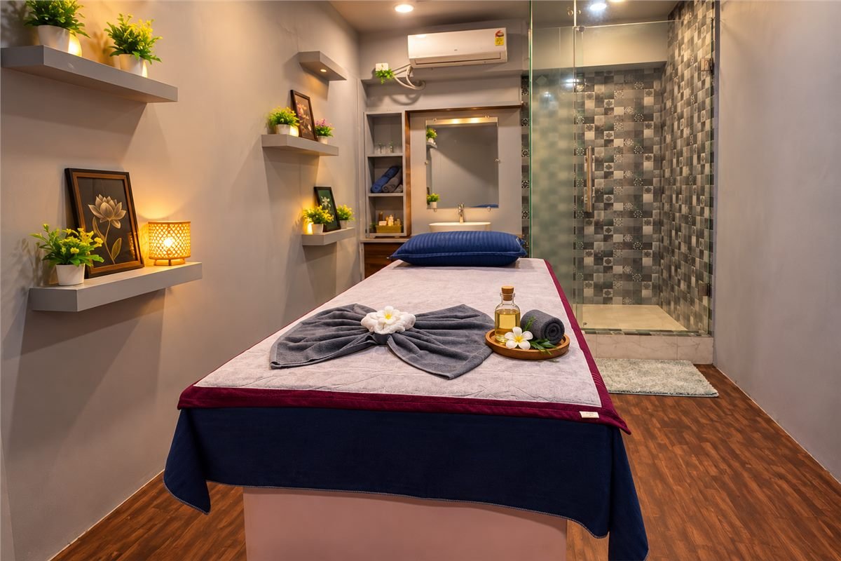 Full Body Massage at The Wellness Luxurious Spa